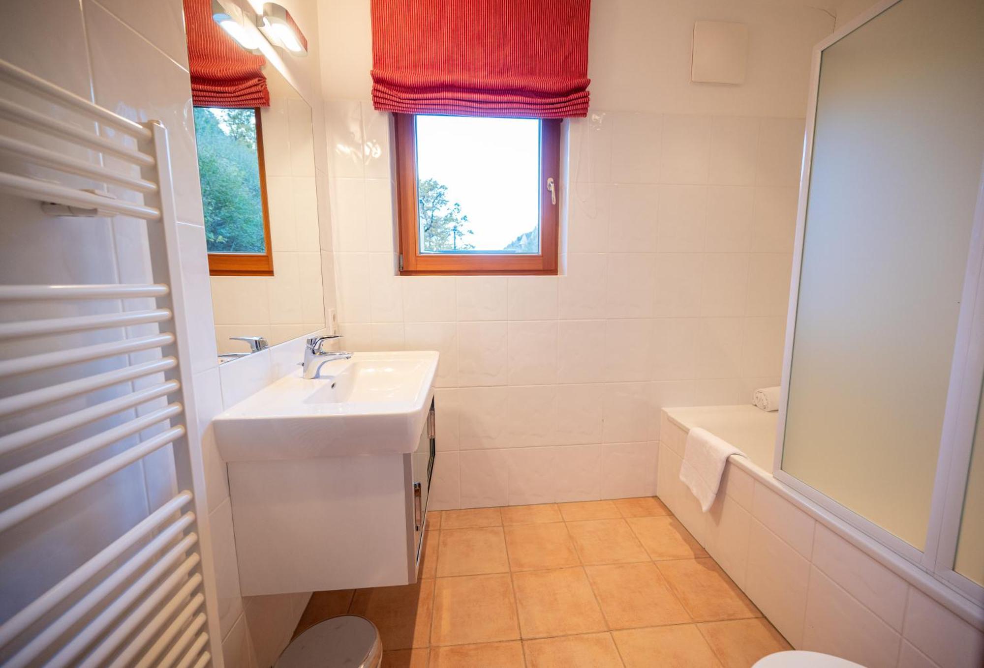 Finest Lakeside Villa Zell Am See By All In One Apartments Erlberg Buitenkant foto