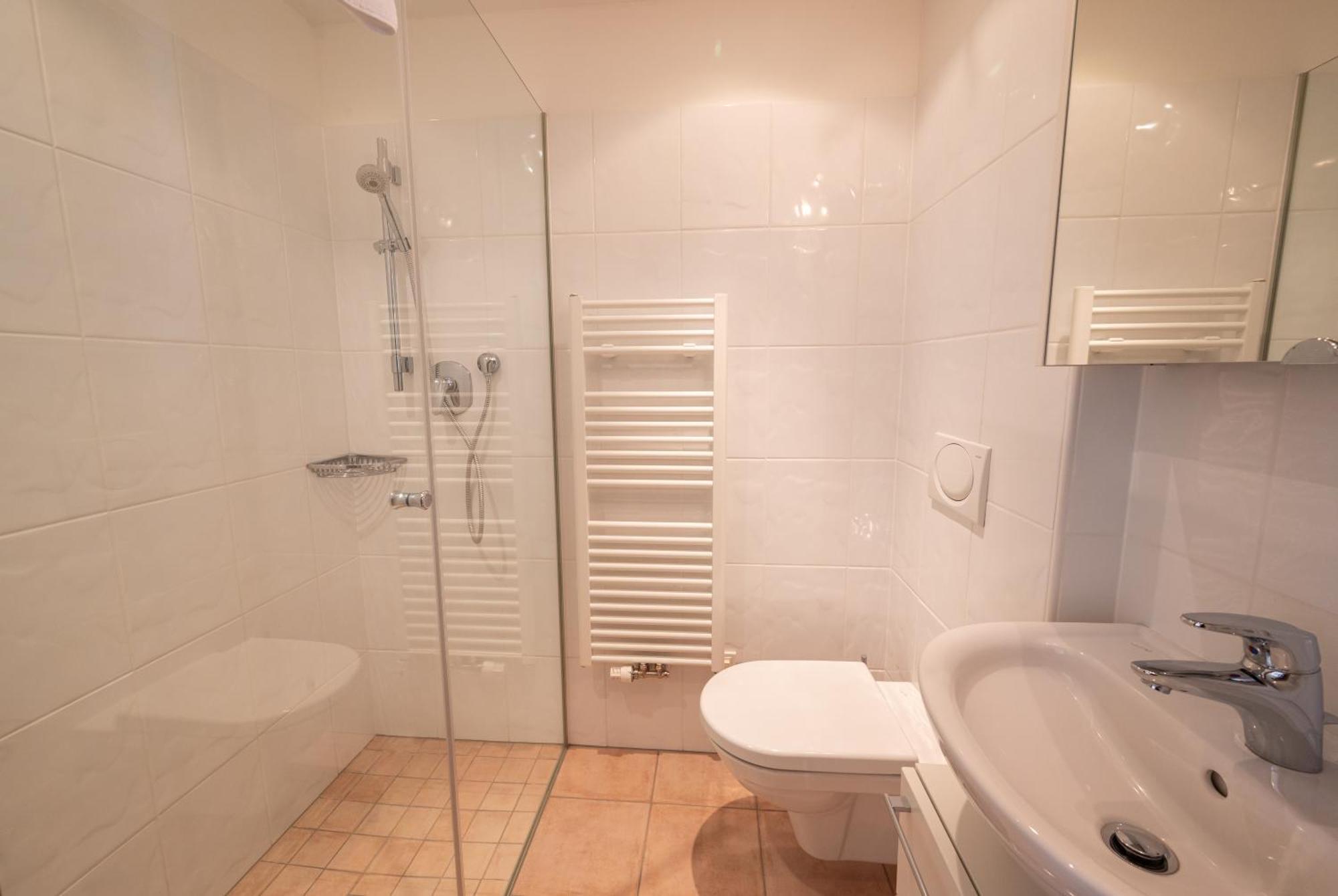 Finest Lakeside Villa Zell Am See By All In One Apartments Erlberg Buitenkant foto